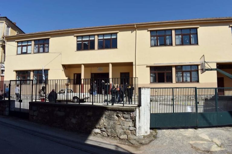Καστοριά: Νέα στέγη για το Ενιαίο Ειδικό Επαγγελματικό Γυμνάσιο – Λύκειο