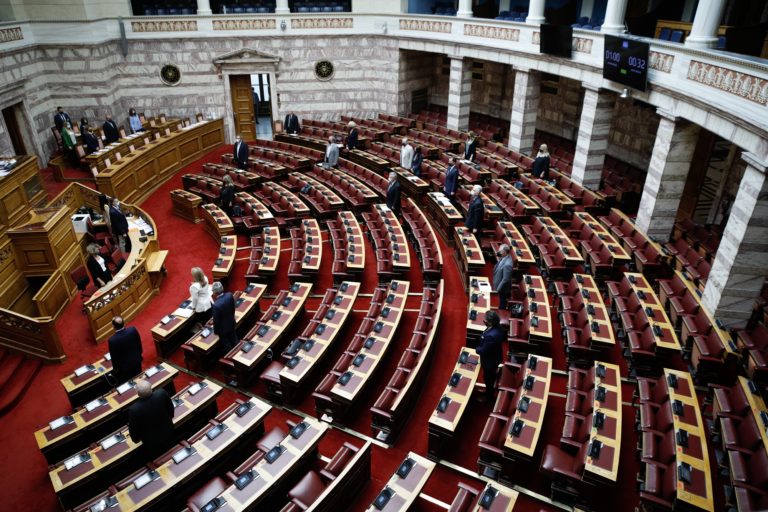 Βουλή: Ενός λεπτού σιγή για την Έλσα Παπαδημητρίου