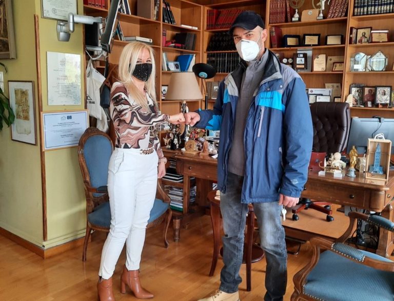 Έπιπλα δώρισε η Περιφέρεια Θεσσαλίας στις Αγροτικές Φυλακές Κασσαβέτειας