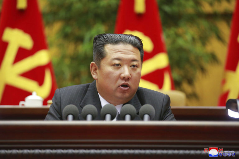 Κιμ Γιονγκ Ουν:  Κατασκοπευτικός δορυφόρος θα παρακολουθεί τις ενέργειες των ΗΠΑ και των συμμάχων τους