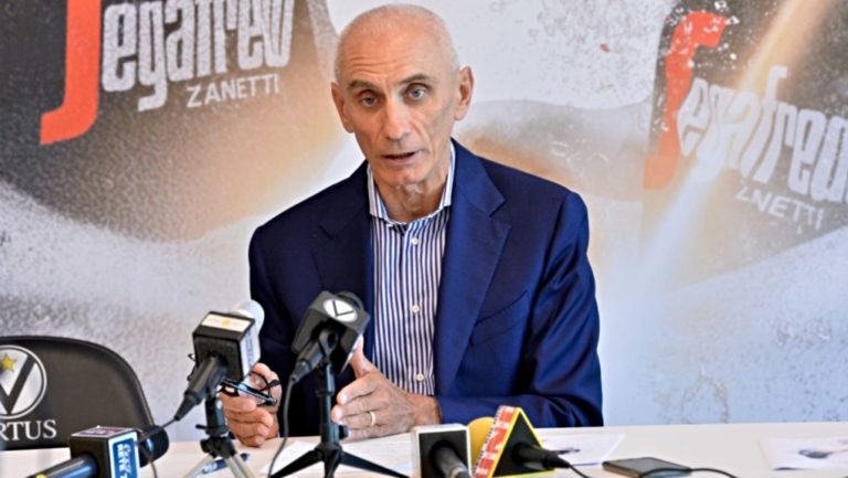 CEO Βίρτους Μπολόνια για Χάκετ: «Υπάρχει συμφωνία, περιμένουμε να μείνει ελεύθερος»