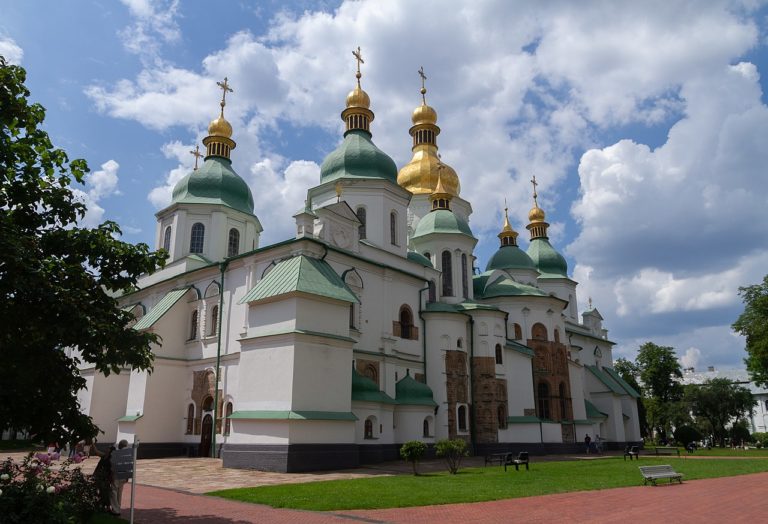 Ουκρανική κρίση: Συναγερμός για επικείμενο Ρωσικό βομβαρδισμό στο ναό της Αγίας Σοφίας στο Κίεβο