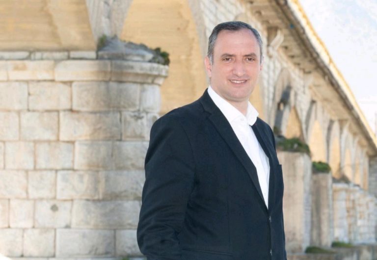 Ο δήμαρχος Τυρνάβου για το Δαμάσι, ένα χρόνο μετά το σεισμό