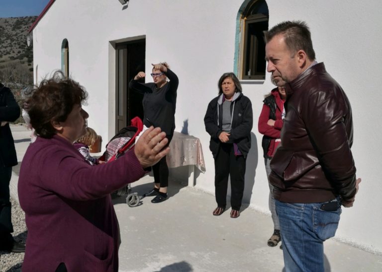 Β. Κόκκαλης στο σεισμόπληκτο Δαμάσι: Ένα χρόνο μετά, έμειναν οι υποσχέσεις