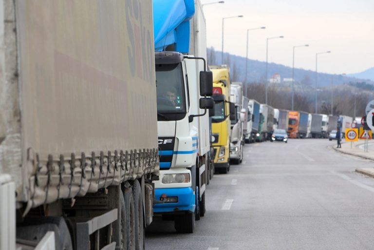 Άμεσα μέτρα για την αντιμετώπιση της ακρίβειας ζητούν οι αυτοκινητιστές