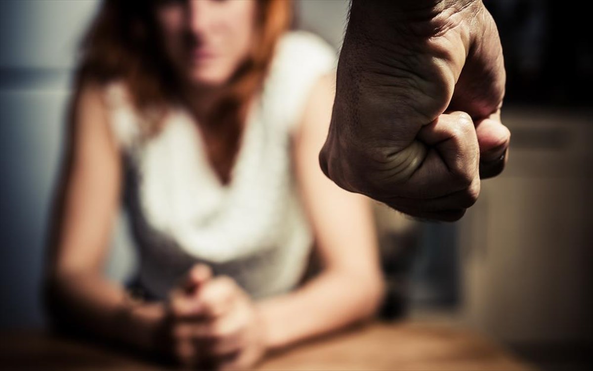 Ενδοοικογενειακή βία: Έξαρση των περιστατικών καταγράφηκε τις ημέρες των εορτών