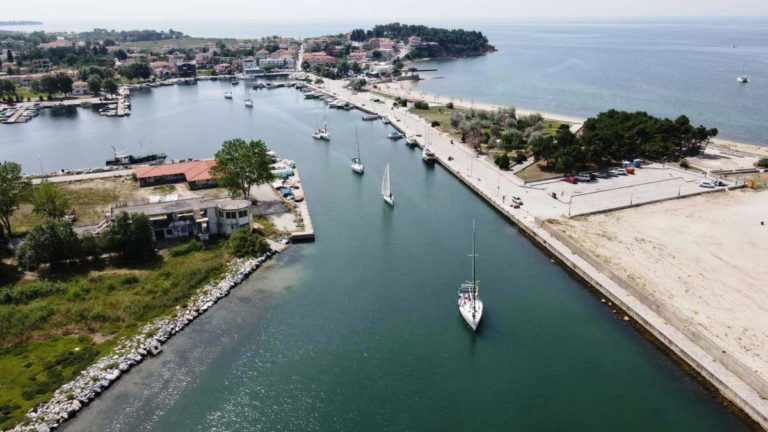 Ροδόπη: Με το βλέμμα στους Βαλκάνιους τουρίστες οι επαγγελματίες του Φαναρίου