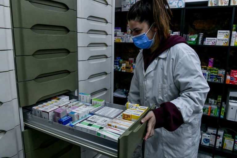 Αντιπρ. Πανελλήνιου Φαρμακευτικού Συλλόγου στο Πρώτο: Τα χάπια ιωδίου του εμπορίου δεν προστατεύουν από ραδιενέργεια (audio)