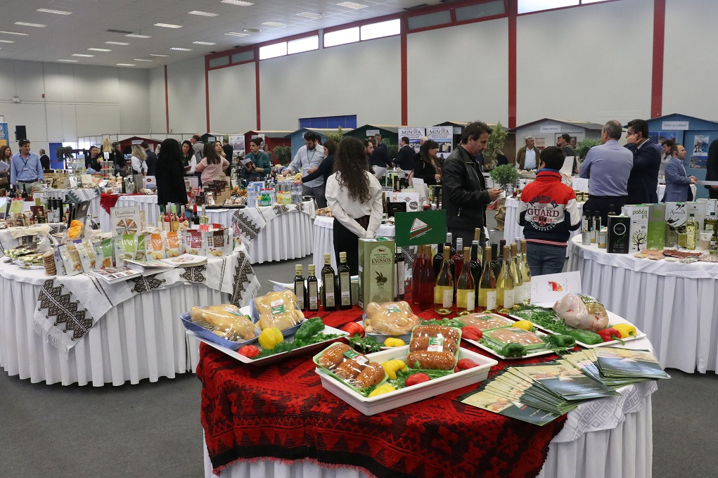 Τα κρητικά προϊόντα σε πρώτο πλάνο στο 10ο Παγκρήτιο Φόρουμ - Συναντήσεις  παραγωγών & ξενοδόχων - ertnews.gr