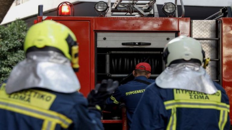 Εκτεταμένες ζημιές προκάλεσε φωτιά σε διαμέρισμα στο Ηράκλειο