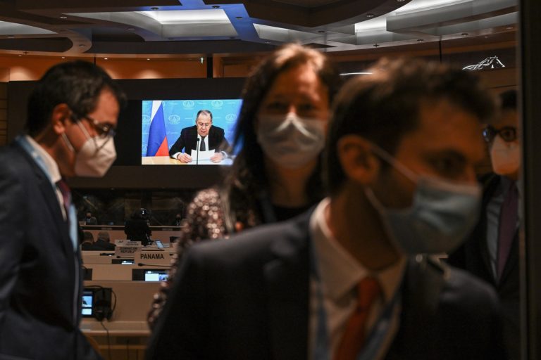 Γενεύη: Μαζική αποχώρηση από την ομιλία του Ρώσου ΥΠΕΞ Σ. Λαβρόφ στη Διάσκεψη για τον Αφοπλισμό