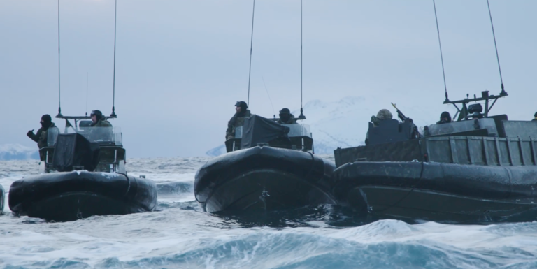 NATO: Βρετανοί πεζοναύτες διεξάγουν εκπαίδευση χειμερινού πολέμου στην Νορβηγία