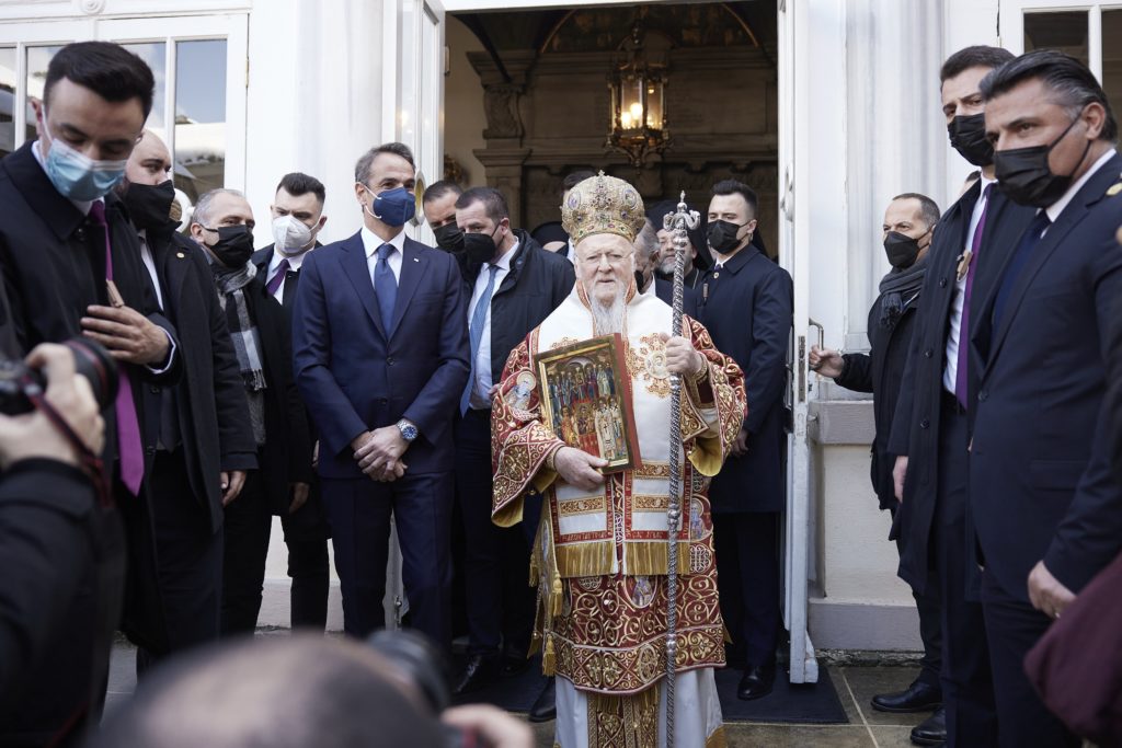 Στο Φανάρι ο πρωθυπουργός – Πατριάρχης Βαρθολομαίος: Να τερματιστεί τώρα ο πόλεμος
