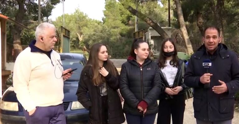 Σε κατασκήνωση στη Ραφήνα φιλοξενούνται ομογενείς από την Ουκρανία – «Έχουμε θέληση για μια καινούργια ζωή» λένε στην ΕΡΤ (video)