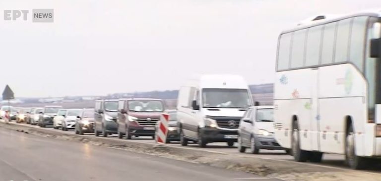 Τρία λεωφορεία με πρόσφυγες έφτασαν το πρωί στον Προμαχώνα – Συνολικά 3.780 Ουκρανοί εισήλθαν στην Ελλάδα (video)