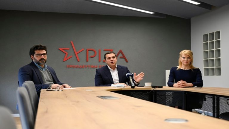 Τσίπρας σε Έλληνες της Ουκρανίας: «Να καταβάλουμε κάθε προσπάθεια για να σώσουμε τους ομογενείς»