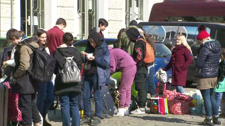 Η ΕΡΤ στην Πολωνία – Πρόσφυγες με την ελπίδα της επιστροφής (video)