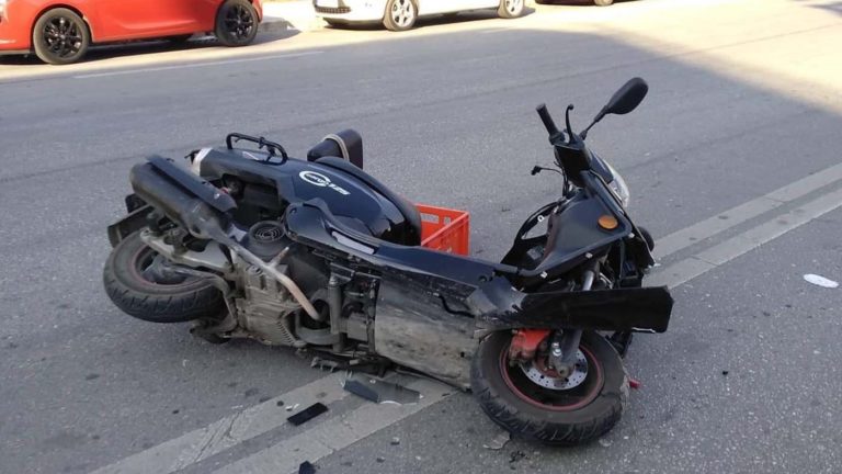 Τρίπολη: Ένας νεκρός σε σύγκρουση δίκυκλων στον κόμβο της Τσακώνας