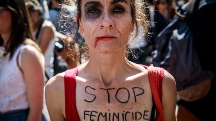 Γυναικοκτονίες: Τι ζητά από τον Υπουργό Δικαιοσύνης το Δίκτυο Γυναικών Συγγραφέων «η Φωνή της»