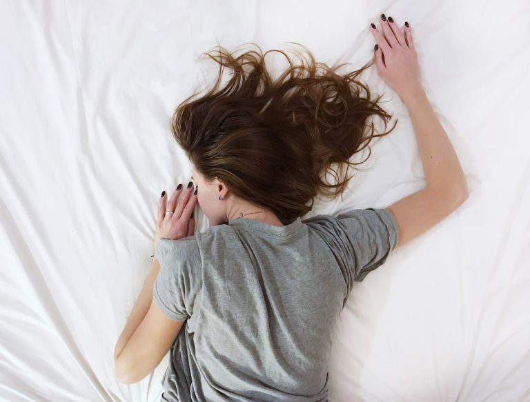 Επιστήμονες διαπίστωσαν συσχέτιση μεταξύ της παραγωγής ντοπαμίνης και του REM ύπνου