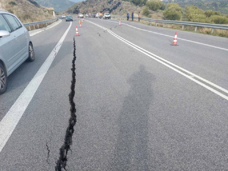 Ηράκλειο: Προς κλείσιμο ο πολυσύχναστος δρόμος της Μεσαράς λόγω επικίνδυνης κατολίσθησης