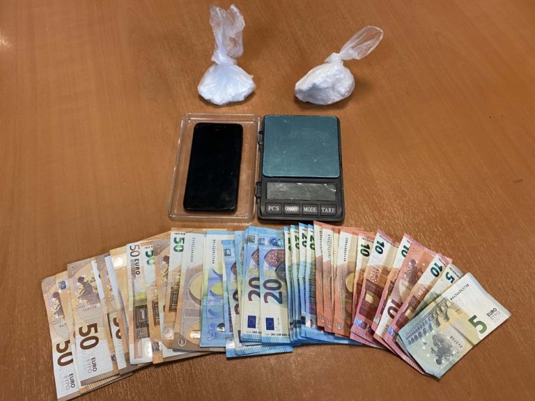 Θεσσαλονίκη: 67χρονος διακινούσε κοκαΐνη από το σπίτι του