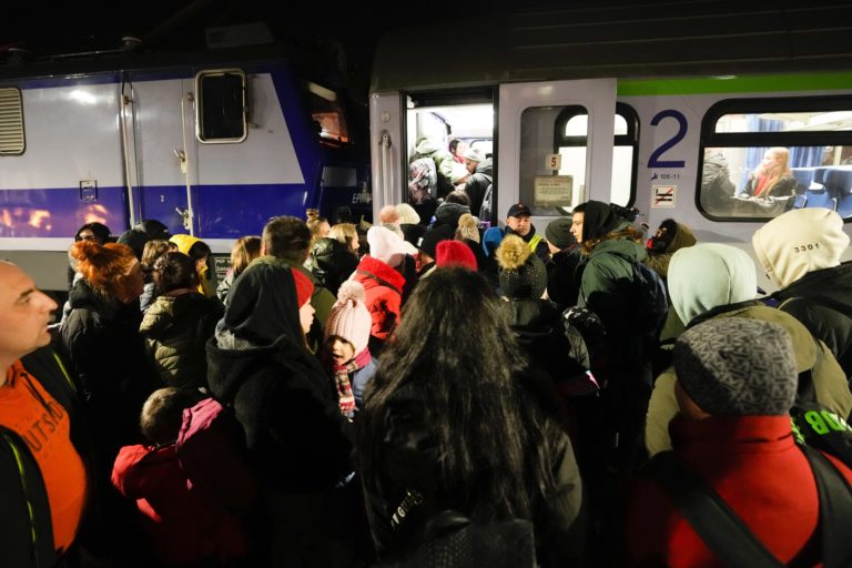 Πολωνία: Περίπου 624.000 Ουκρανοί πρόσφυγες στη χώρα μετά τη ρωσική εισβολή