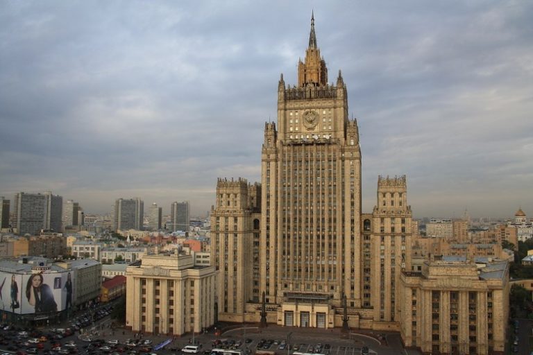 Η Μόσχα κατηγορεί την Ουάσινγκτον για μαζική “κυβερνοεπίθεση” εναντίον της