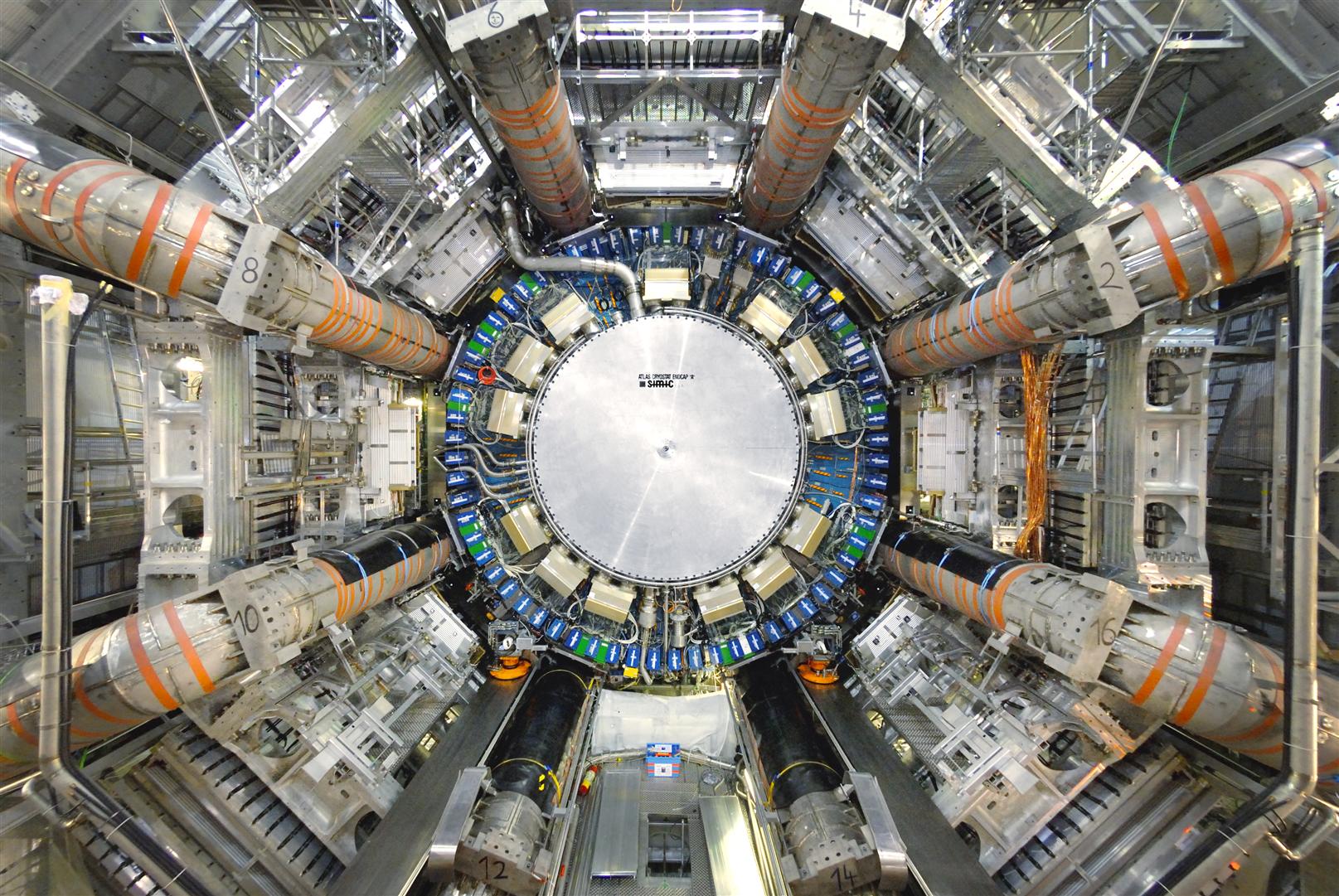 Ελβετία: Το CERN διακόπτει μετά τη λήξη τους το 2024 τις συμφωνίες συνεργασίας με Ρωσία και Λευκορωσία