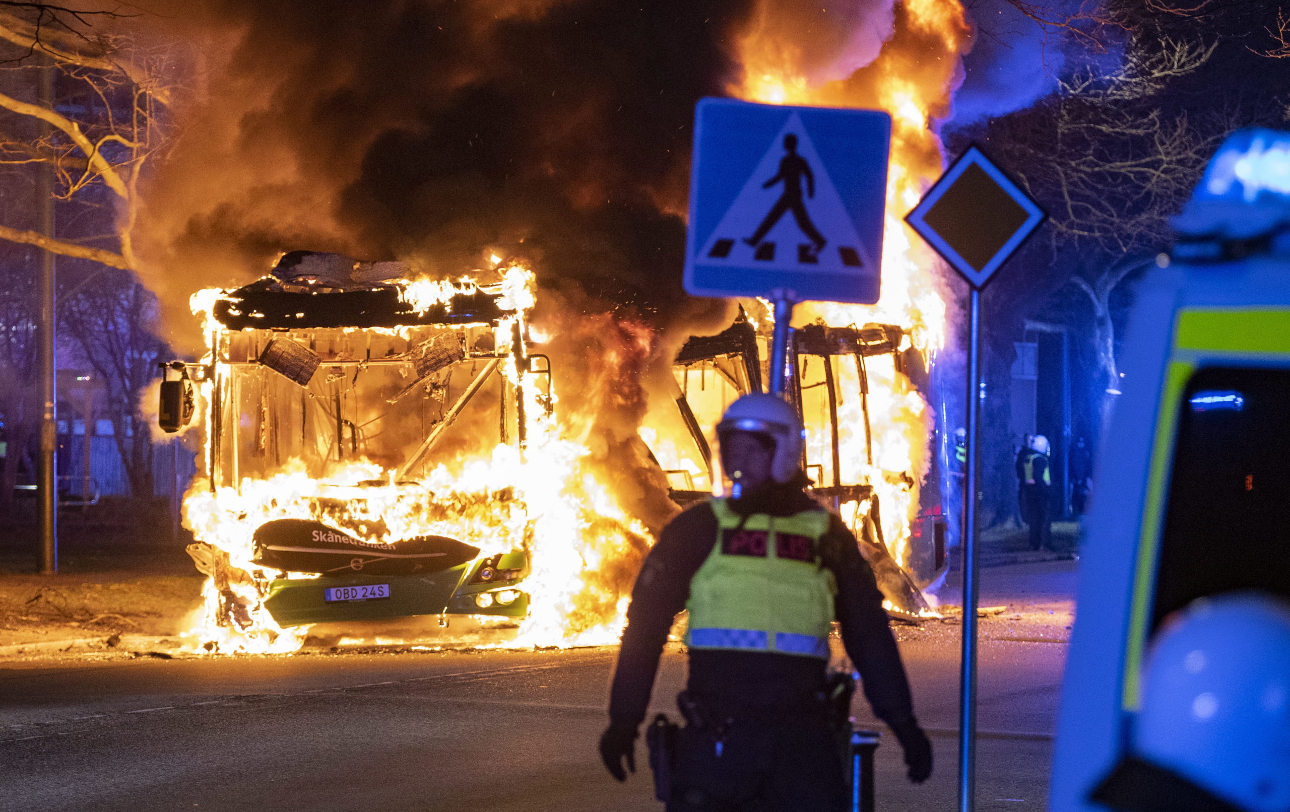 Σουηδία: Eπεισόδια στη διάρκεια της νύχτας έπειτα από διαδήλωση ακροδεξιών