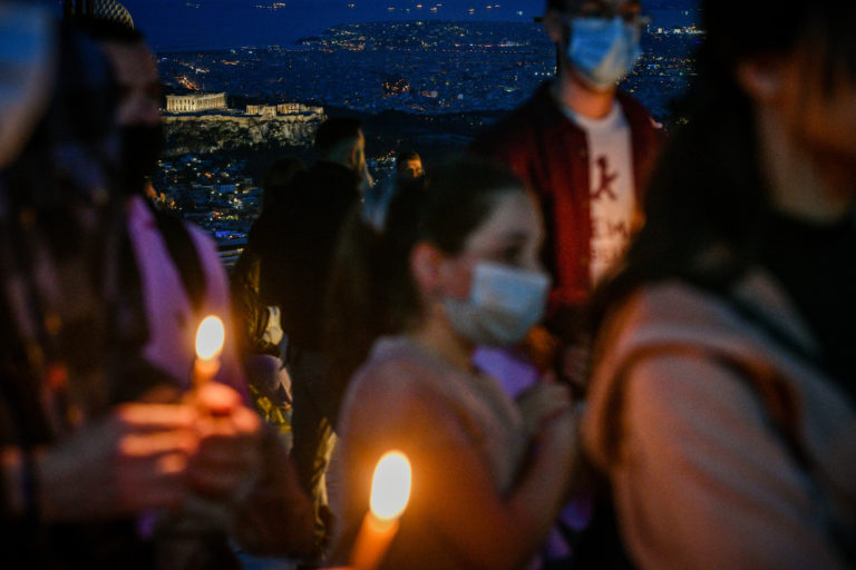 Πάσχα σε «συνθήκες κανονικότητας» – Τον επόμενο μήνα η άρση των περιορισμών (video)