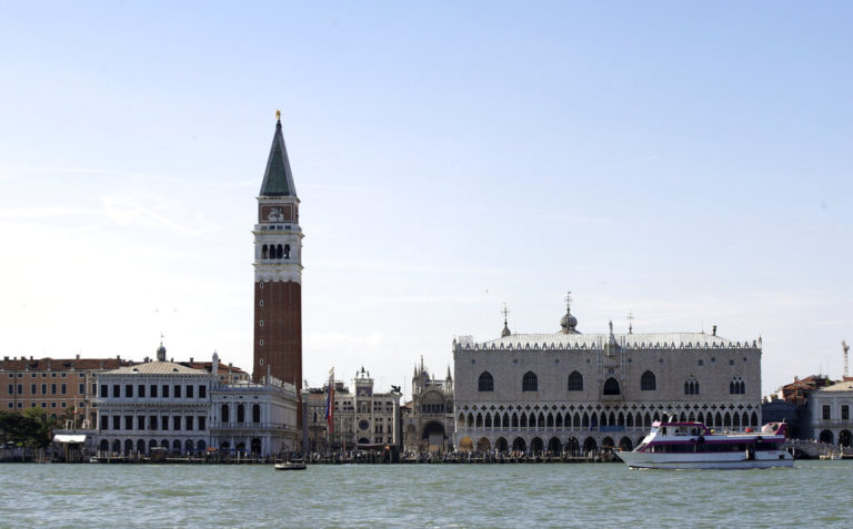 Βενετία: Χρέωση έως 10 ευρώ για την είσοδο στην πόλη και εφαρμογή συστήματος κρατήσεων