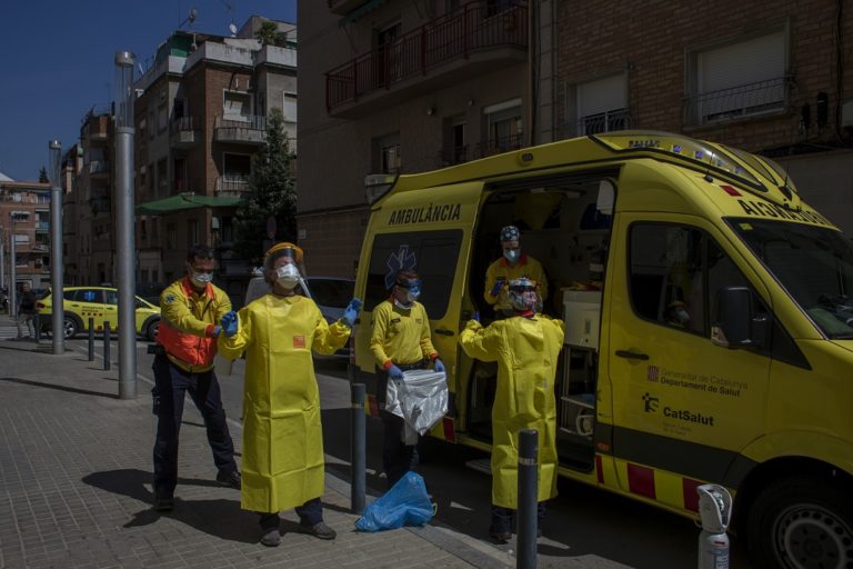 Μαδρίτη: Εισαγγελική έρευνα για παράνομα έσοδα από μάσκες και τεστ κορονοϊού