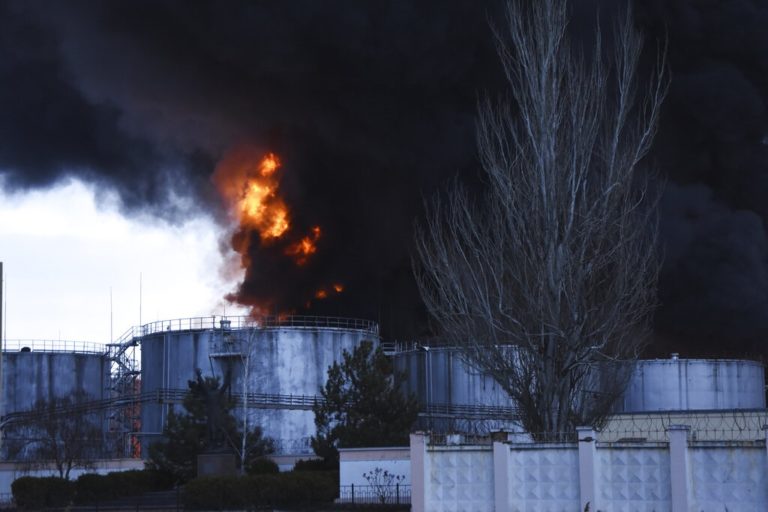 Νέα πυραυλική επίθεση στην Οδησσό – Σκληρές μάχες στα ανατολικά και νότια της Ουκρανίας