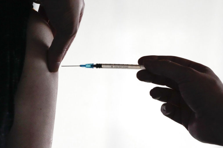 Μ. Θεοδωρίδου: «Πράσινο φως» για 4η δόση εμβολίου – Σε ποιους συνιστάται και πότε