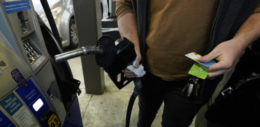 Επιδότηση καυσίμων: Υποβολή αιτήσεων βάσει ΑΦΜ – Πώς εκδίδεται η κάρτα Fuel Pass