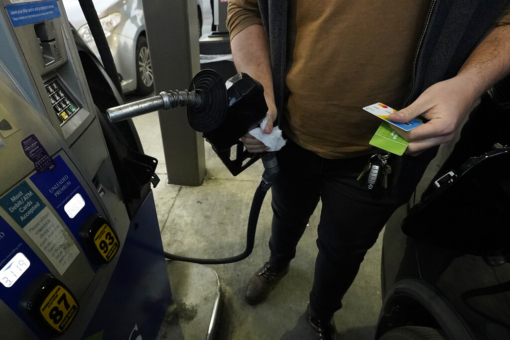 Επιδότηση καυσίμων: Υποβολή αιτήσεων βάσει ΑΦΜ – Πώς εκδίδεται η κάρτα Fuel Pass