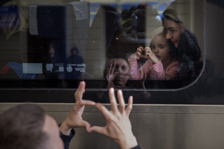 Ξεπέρασαν τους 20.000 οι Ουκρανοί πρόσφυγες στην Ελλάδα – 387 εισήλθαν το τελευταίο 24ωρο