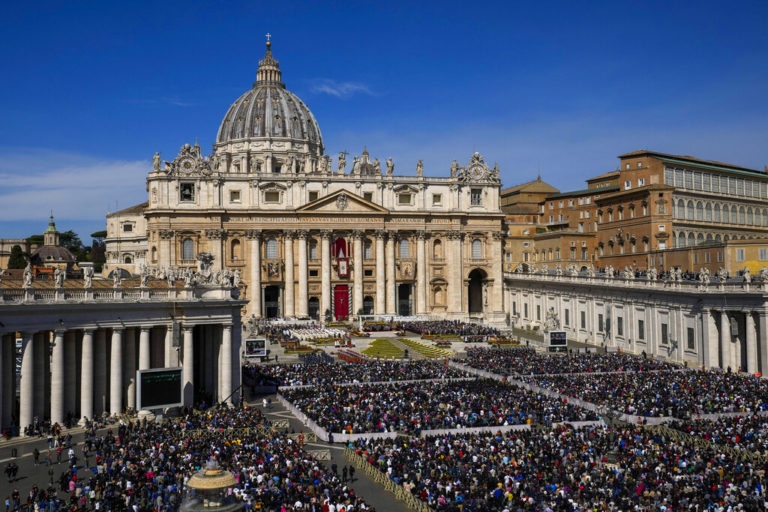 Πάσχα των Καθολικών, Πάπας Φραγκίσκος: Η Ειρήνη είναι πρωταρχική ευθύνη όλων (video)