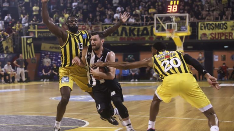 Χιτσκοκικό φινάλε στο ντέρμπι της Θεσσαλονίκης, νίκη 77-76 του Άρη επί του ΠΑΟΚ