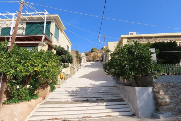 Βολισσός Χίου: Για πρώτη φορά περιφορά Επιταφίου στον προσφυγικό μικρασιατικό συνοικισμό
