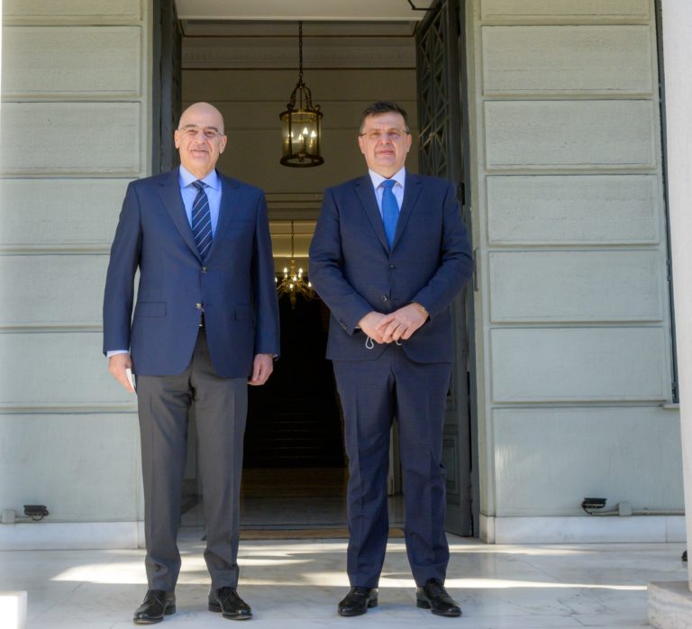Συναντήσεις του Ν. Δένδια με τον πρωθυπουργό της Βοσνίας – Ερζεγοβίνης και τον ομόλογο του της Σλοβακίας – Στο επίκεντρο οι διμερείς σχέσεις