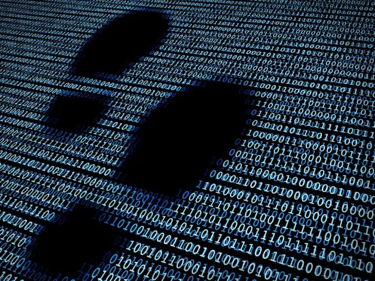 Πώς οι χάκερ παραβιάζουν δίκτυα υπολογιστών με τη βοήθεια των ψηφιακών αποτυπωμάτων των χρηστών 
