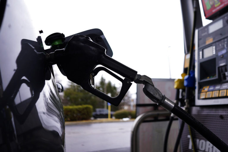 Fuel Pass: Ξεπέρασαν τις 100.000 οι αιτήσεις μέσα σε λίγες ώρες