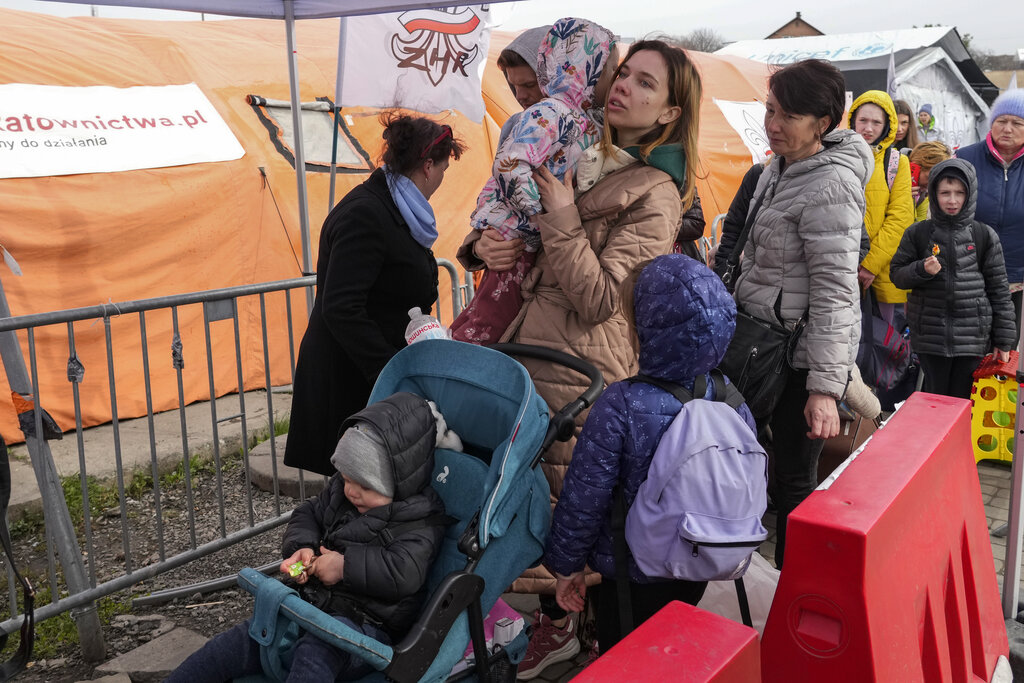 ΟΗΕ: Ξεπέρασαν τα 4,5 εκατομμύρια οι Ουκρανοί πρόσφυγες