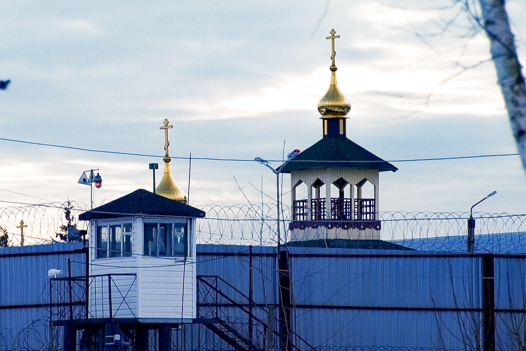 Το Κίεβο κατηγορεί τη Ρωσία ότι κρατά πολλούς Ουκρανούς αμάχους σε φυλακές