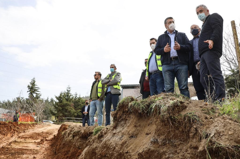 Ο Aπ.Τζιτζικώστας στο έργο της αποκατάστασης των κατολισθήσεων στο ρέμα Ξηροποτάμου