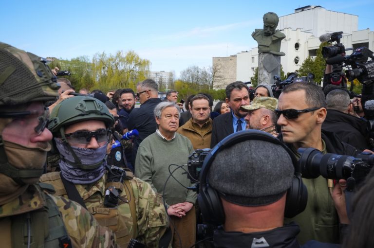 Πόλεμος στην Ουκρανία:  Συνεργασία της Ρωσίας για τη διερεύνηση εγκλημάτων πολέμου ζήτησε από το Κίεβο ο Γ.Γ. του ΟΗΕ