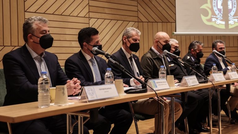 Ηράκλειο: Σύσκεψη για την αντιπυρική περίοδο παρουσία δύο Υφυπουργών