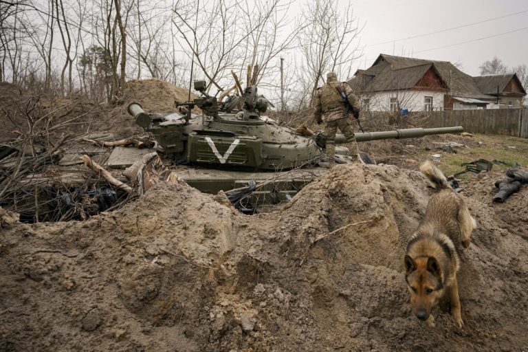 Πρώην στρατιωτικός σύμβουλος Μέρκελ: Τα βαρέα όπλα δεν βοηθούν άμεσα τους Ουκρανούς
